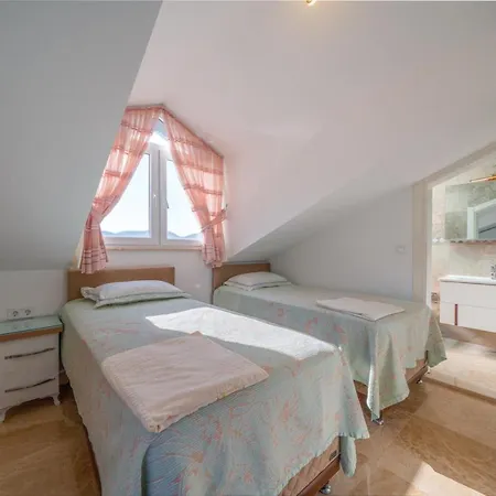 Bling Villa * فتحية